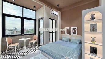 PHÒNG MỚI XÂY - ĐẦY ĐỦ NỘI THẤT - BAN CÔNG - TÔ KÝ