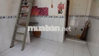 Tôi cần sang dãy trọ 11 phòng đường Trần Xuân Soạn