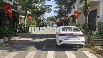 NHÀ 2 LẦU FULL NỘI THẤT TX25 KHU VIP ĐƯỜNG 7M