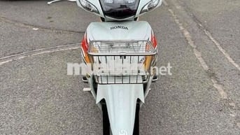 Honda Wave 110 Trắng Zin chưa rớt