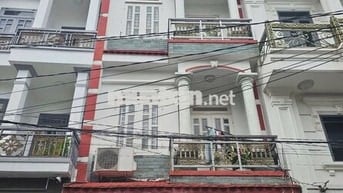 Cho thuê nhà 3 lầu đẹp có nội thất hẻm 6m phường Tân Chánh hiệp Q12