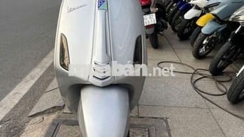 Piaggio Vespa Sprint 3V 2016 Bạc