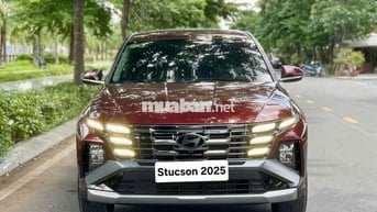 Hyundai Tucson Xăng đặc biệt 2025 9500 km Đỏ