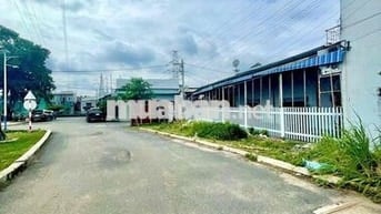 Đất khu phân lô có công viên Tô Ngọc Vân