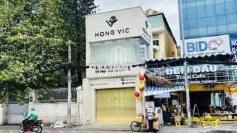 CHỈ 50TR MẶT TIỀN TRUNG TÂM QUẬN 3 400M2 CHO CÁC SHOWROOM, SPA ...
