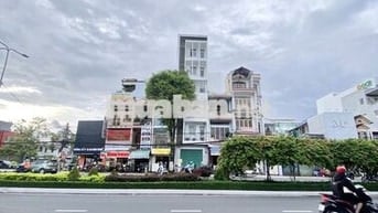 Cho Thuê Toà Nhà 5 Tầng Mặt Tiền Đường 30/4 Gần Chợ Vincom Xuân Khánh