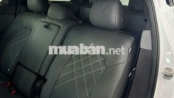 VinFast VF9 Trắng 7 chỗ