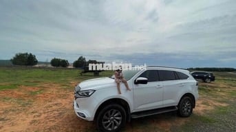 Isuzu MUX  đk t12/ 2025 Trắng 7000km