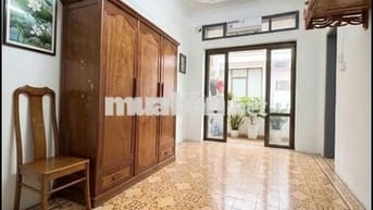 Cho thuê nhà Quốc Tử Giám 40m² 4 tầng full nội thất ô tô đỗ cửa 14 tr