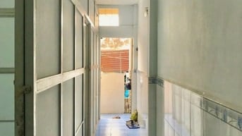 Cho thuê phòng giá rẻ khu Cách Mạng Tháng 8, Quận 3, WC riêng