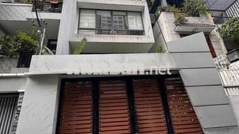 Cho thuê nhà khu VIP Phổ Quang 5.5❌20m. có gara oto, phòng to rộng rai