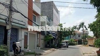 nhà KDC bình hưng DT 6m x 16m 3 tầng 