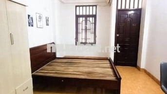 Nhà cho thuê ngõ 146 Trung Kính - 40M x 5 Tầng- Giá chỉ 17 triệu/tháng