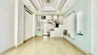 CHO THUÊ NHÀ MẶT TIỀN NGANG 5M NGAY TRUNG TÂM Q8 - NGAY  TẠ QUANG BỬU 