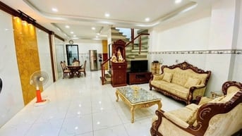 Bán Nhà mới đẹp giá tốt hem đẹp sổ đẹp 