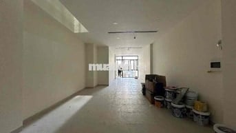 mặt bằng nhà mới 💯 mặt tiền đường Bùi Đình TuýPhan Văn Trị 5x22 hầm xe