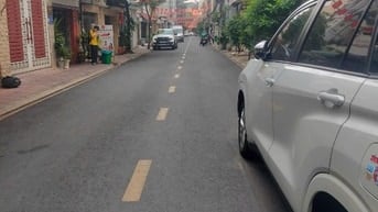 Bán căn nhà cấp 4 khu vip Nguyễn Minh hoàng k300 dt : 4x20m 1 lầu giá 