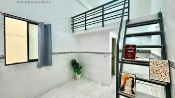 Trống sẳn duplex nội thất cơ bản, gác cao ko đụng đầu