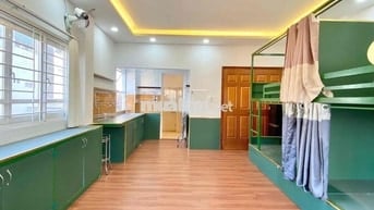 Cho Thuê Căn Hộ 4 Giường - Phòng Rộng - Có Bancol Th - Máy Giặt Riêng