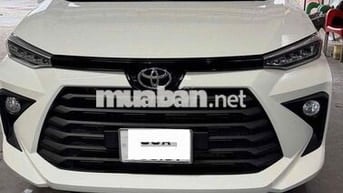 Toyota Avanza Premio 12/2023 AT