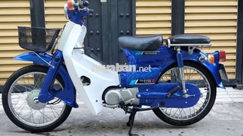 Honda Super Cub 50cc Xanh Trắng
