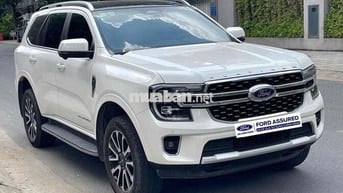 Everest Platinum 2025 Xe Lướt Bán Tại Hãng Ford