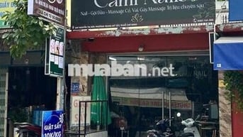 Sang Tiệm nails làm móng gội đầu thuê 6tr/tháng