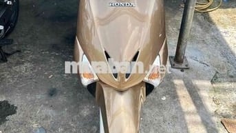Honda Lead 2011 còn rata đẹp.