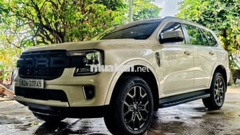Ford Everest Ambient 2022 Trắng 57.000 km