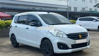 Suzuki Ertiga 2017 Trắng Tự động - Tiết kiệm xăng.
