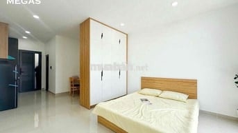 TRỐNG LẠI PHÒNG LUXURY - BAN CÔNG ĐẦY ĐỦ NỘI THẤT