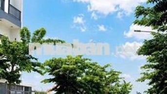 Cho thuê nhà 1 Trệt 2 Lầu mới tinh KDC Bửu Long, gần trường Lạc Hồng,