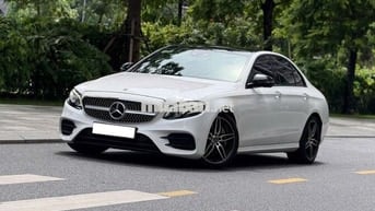 Mercedes-Benz E300 AMG 2020 Trắng/Đen 72000 km