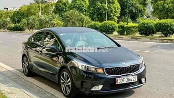 Kia Cerato 2018 màu xanh than