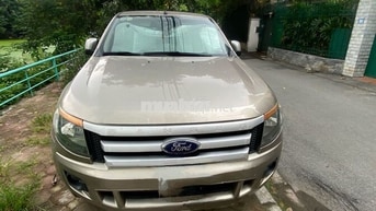 Ford Ranger XLS 2015 Số sàn 6 cấp Vàng cát