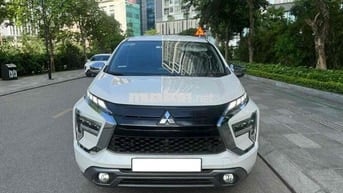 Mitsubishi Xpander Premium 2024 Trắng 3 vạn