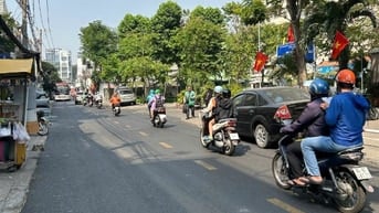 BÁN 3 CĂN NHÀ ĐƯỜNG PHẠM VIẾT CHÁNH GIÁ 22 TỶ - 41 TỶ. 