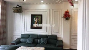 nhà mặt tiền ngang 7x40 có tầng lầu đúc kiên cố kiểu tân cổ điển