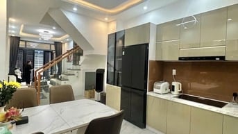 Lê Hồng Phong, 3/2 Quận 10 - Hẻm ô tô thông. DT 46m2 4 tầng. 11T nhỉnh