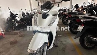 Honda SH125 BSTP trắng cuối 2022