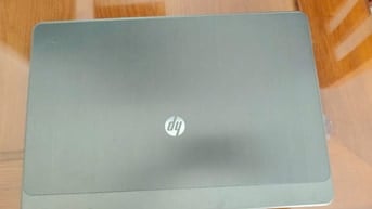 Máy laptop  HP  để lại cho anh em có nhu cầu 