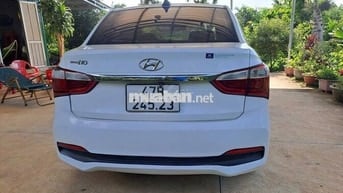 Hyundai Grand i10 Số sàn màu Trắng