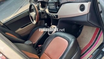 Hyundai Grand i10 Số sàn Bạc