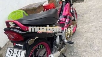Suzuki Siger Hồng, Đen