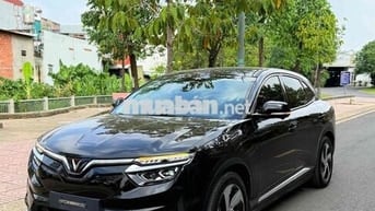 VinFast VF8 ECO/CATL 2023 40000 km Đen