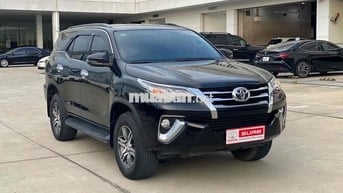 Toyota Fortuner 2.7AT 2019 - 35000km xuất VAT 100%