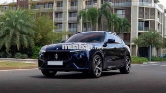 Maserati Levante 2017 cần bán , có hỗ trợ góp