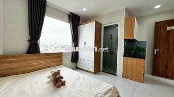 STUDIO FULL KÍNH NGAY ĐH NGUYỄN TẤT THÀNH Q12