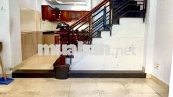 Cho thuê nhà hẻm xe hơi 4x12m 2 lầu sân thượng 4pn 3wc 12tr