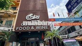 Chính chủ cho thuê 2 sàn văn phòng toà nhà góc 2 MT Cộng Hoà